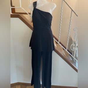 White House Black market jumper